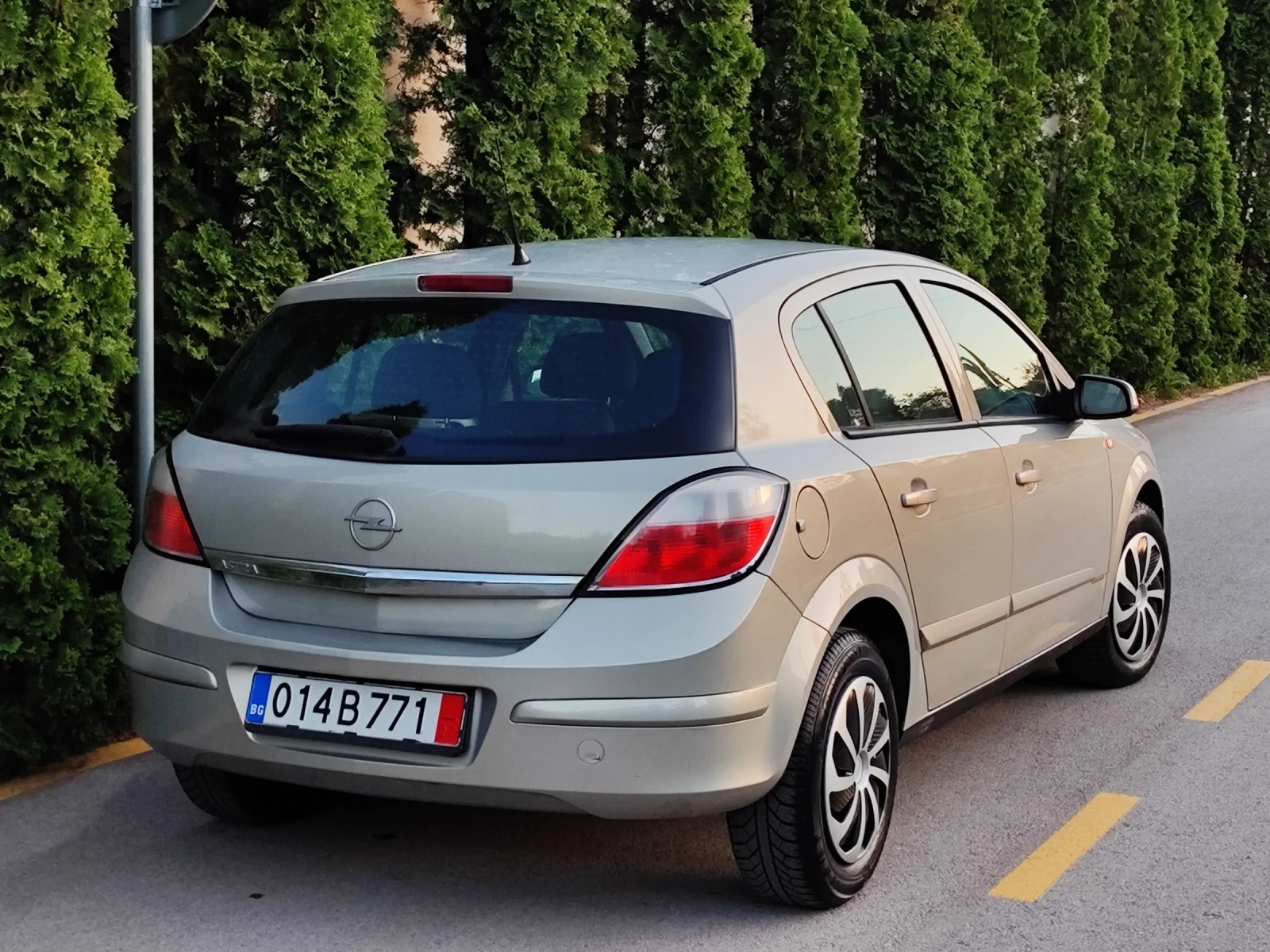 Opel Astra 1.4I 16V(90)* COMFORT-EDITION* НОВ ВНОС*  - изображение 6