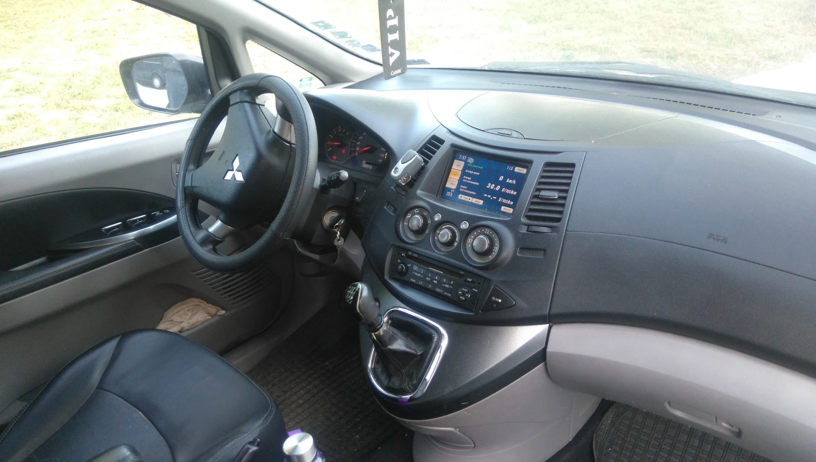 Mitsubishi Grandis 136к.с | 2.0d | неразличима от нова, без ръжда     - изображение 7