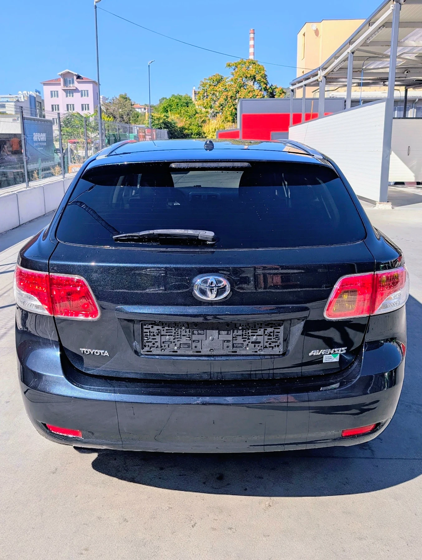 Toyota Avensis 2.2 D-4D Executive Комби - изображение 6