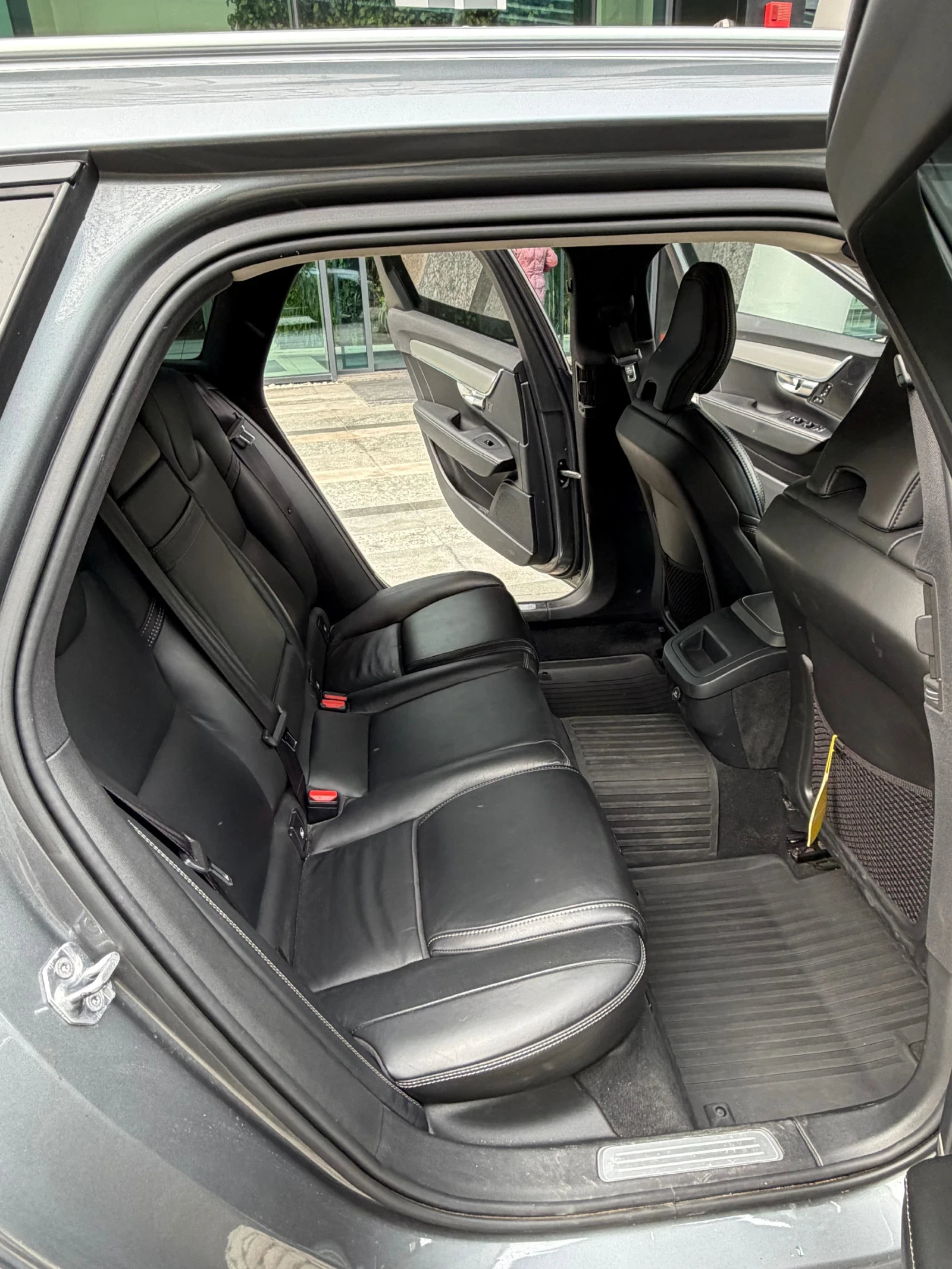 Volvo V90 Cross Country, снимка 11 - Автомобили и джипове - 53723553