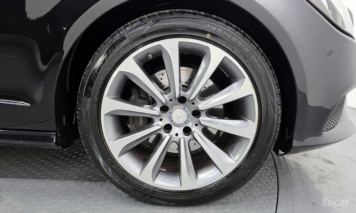 Mercedes-Benz E 250, снимка 5 - Автомобили и джипове - 53735131