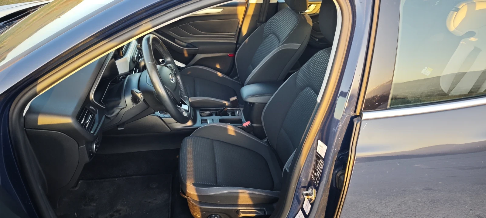 Ford Focus Ford Focus 1.5 TDCI Cool& Connect, снимка 14 - Автомобили и джипове - 53861963