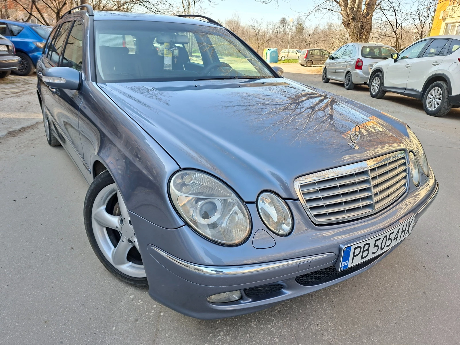 Mercedes-Benz E 320 CDI автоматик, снимка 2 - Автомобили и джипове - 53881505