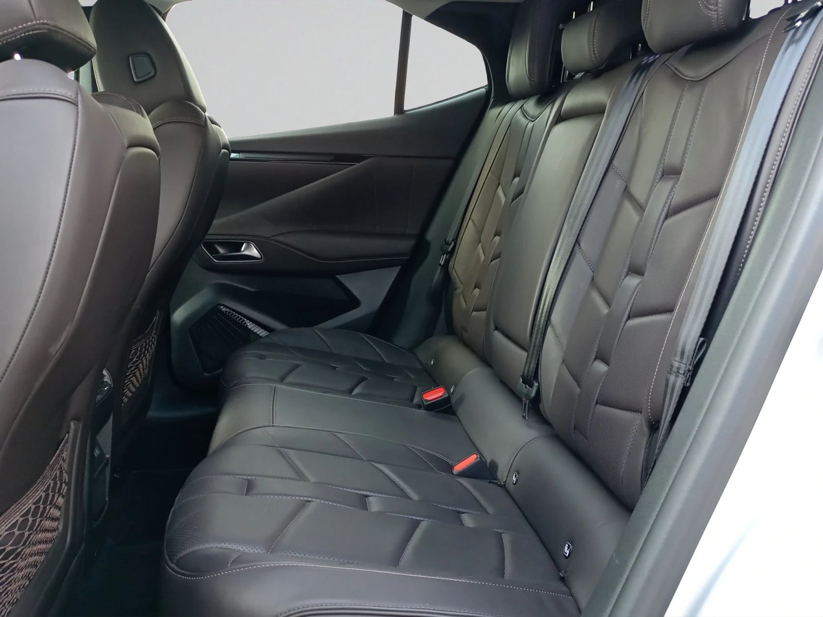 DS DS 4 OPERA BlueHDi 130 EAT8 E6.4, снимка 10 - Автомобили и джипове - 53899244