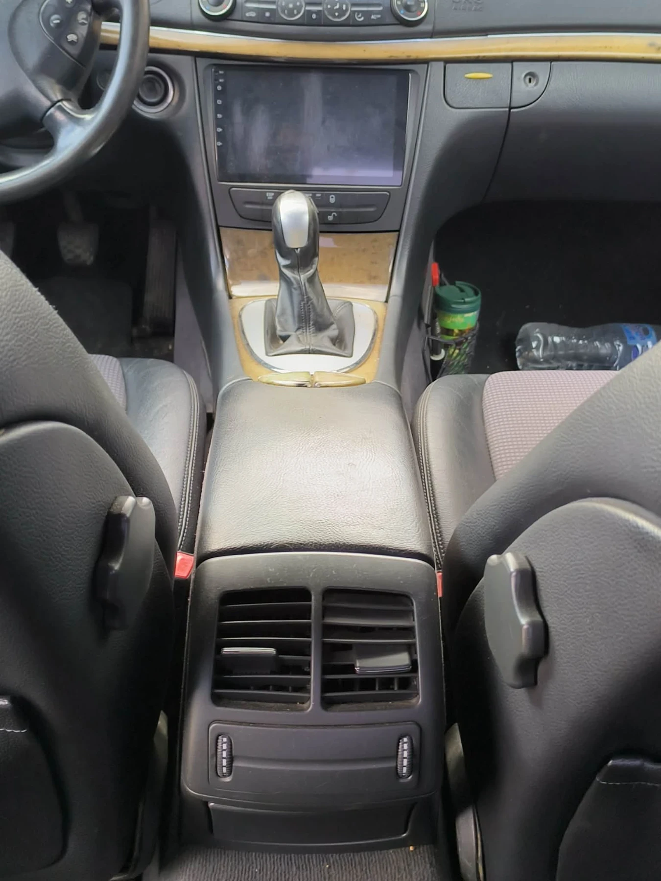 Mercedes-Benz E 240, снимка 4 - Автомобили и джипове - 53898851