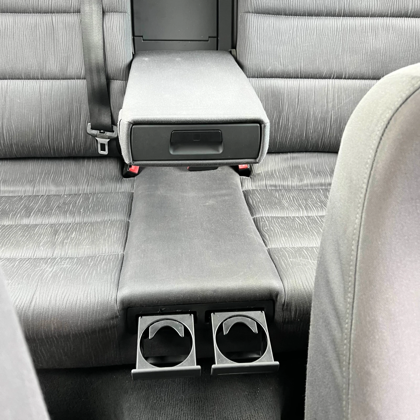 Audi A6 2.5TDI, снимка 3 - Автомобили и джипове - 54089670