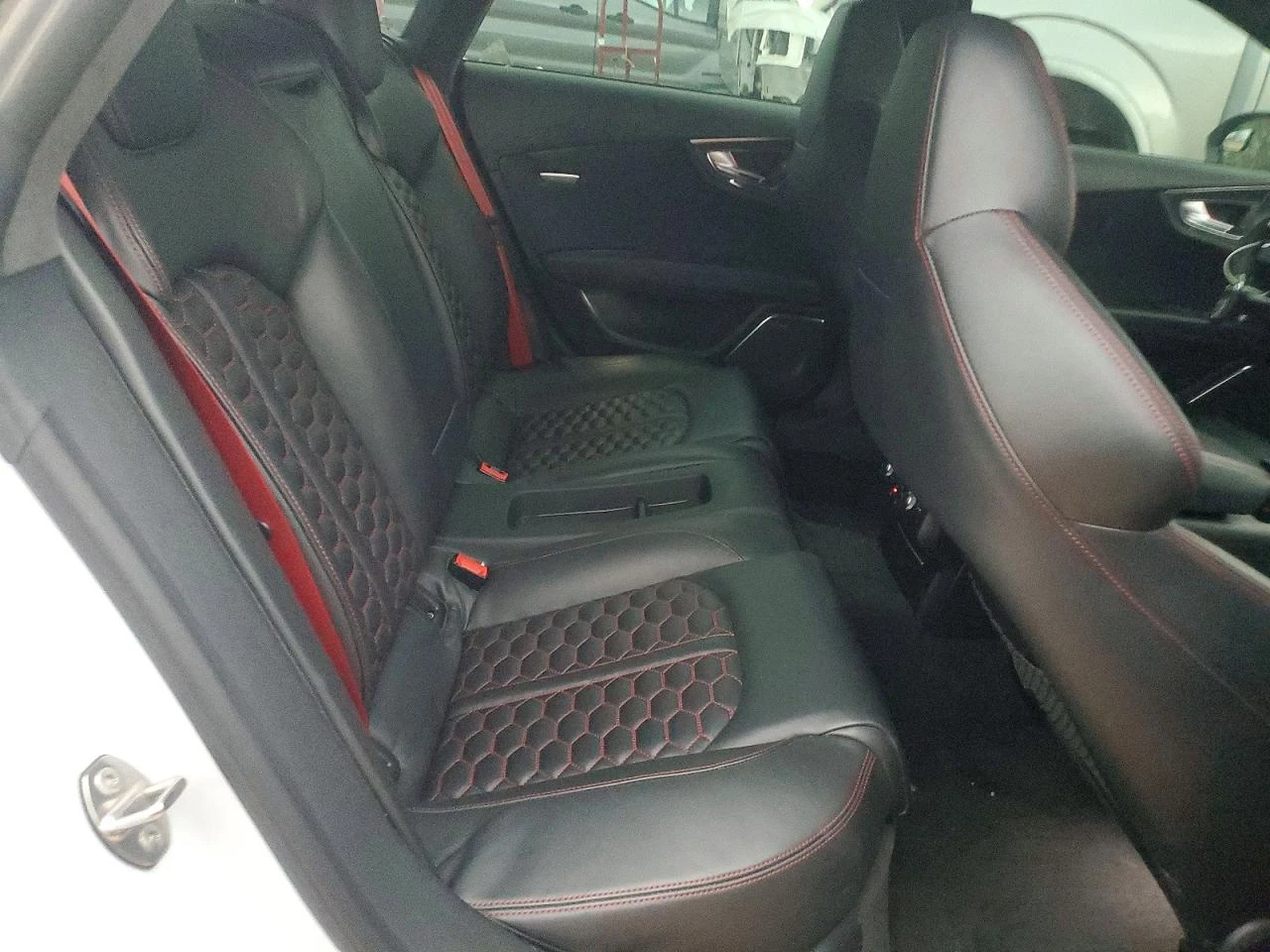 Audi Rs7 ДИСТРОНИК/ХЕДС ЪП/ОТ 320 ЕВРО НА МЕСЕЦ, снимка 10 - Автомобили и джипове - 54141516