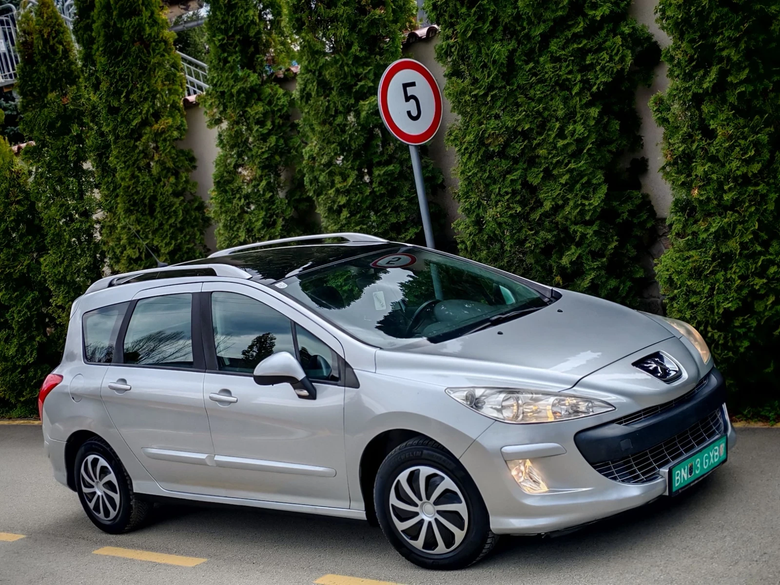 Peugeot 308 1.6HDI(109)* SW* FACELIFT* НОВ ВНОС* , снимка 9 - Автомобили и джипове - 54495147