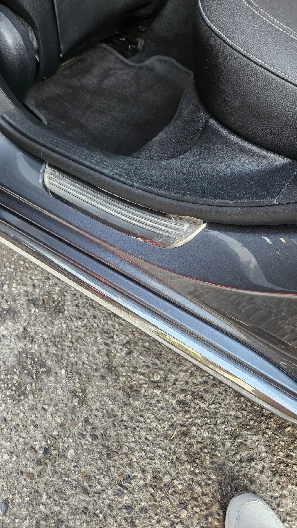 Mercedes-Benz E 220 d, снимка 16 - Автомобили и джипове - 54601539