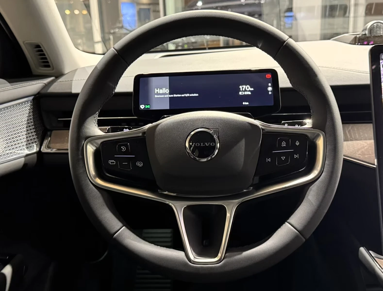 Volvo ES90 RWD ULTRA 92kWh DISTR PANO 360 Matrix Winter Pack+, снимка 10 - Автомобили и джипове - 54821628