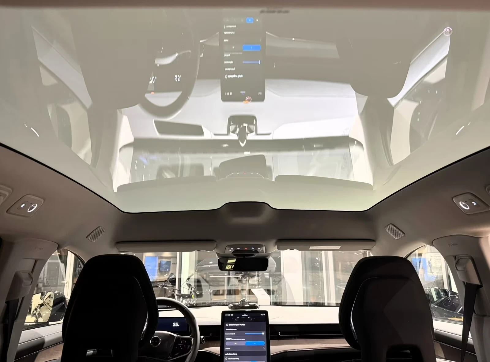 Volvo ES90 RWD ULTRA 92kWh DISTR PANO 360 Matrix Winter Pack+, снимка 13 - Автомобили и джипове - 54821628