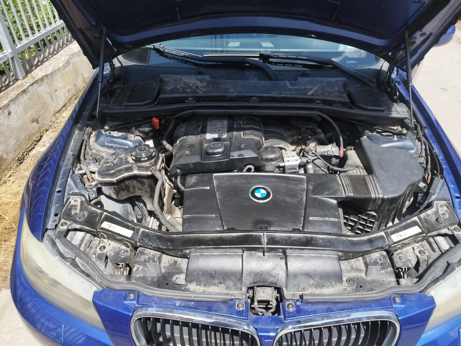 BMW 318 2.0 LCI facelift, снимка 6 - Автомобили и джипове - 55589452