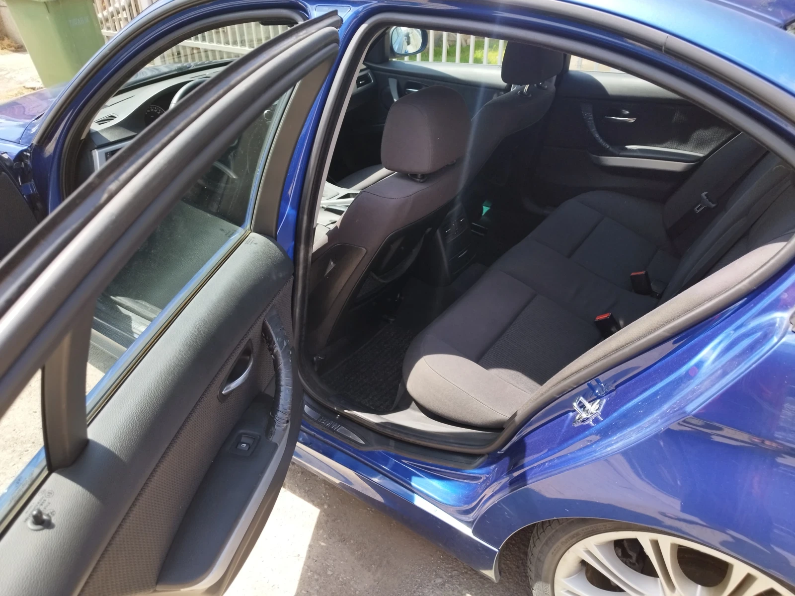 BMW 318 2.0 LCI facelift, снимка 5 - Автомобили и джипове - 55589452