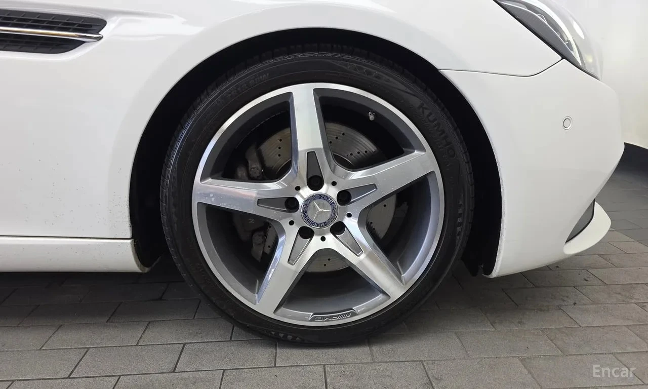 Mercedes-Benz SLC АМГ ПАКЕТ* SLC200 * ФИНАНСИРАНЕ, снимка 5 - Автомобили и джипове - 56130740