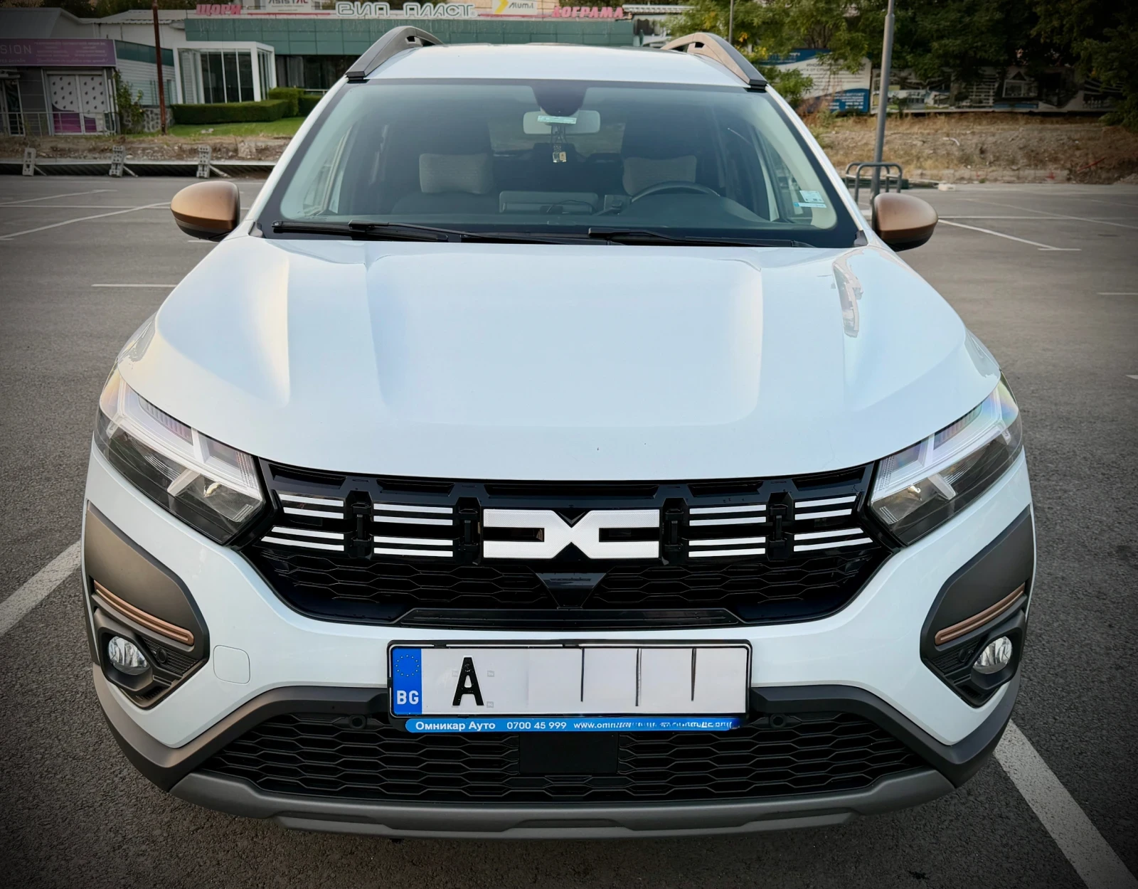 Dacia Jogger Хибрид, УДЪЛЖЕНА ГАРАНЦИЯ, снимка 8 - Автомобили и джипове - 56200723