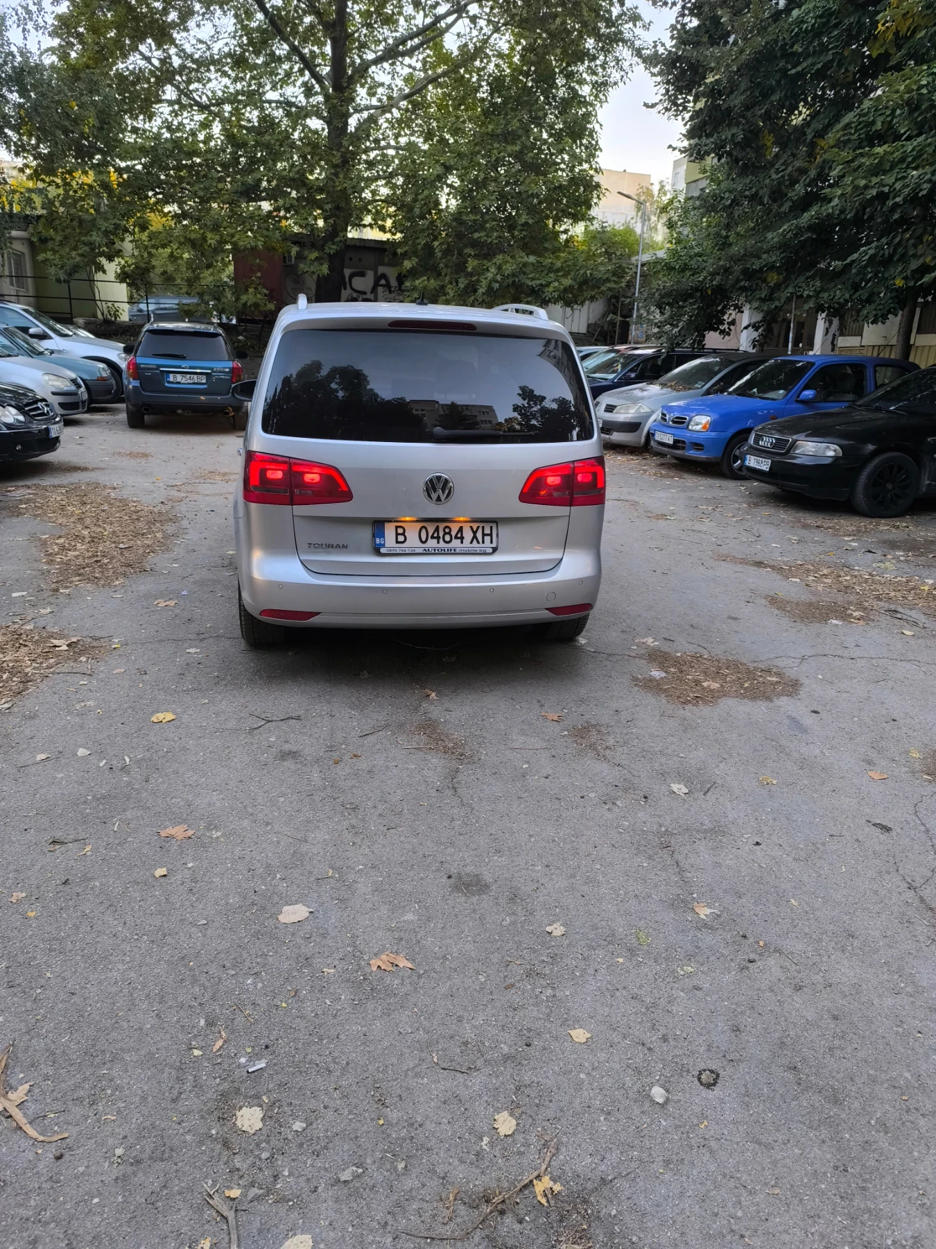 VW Touran, снимка 3 - Автомобили и джипове - 56381831