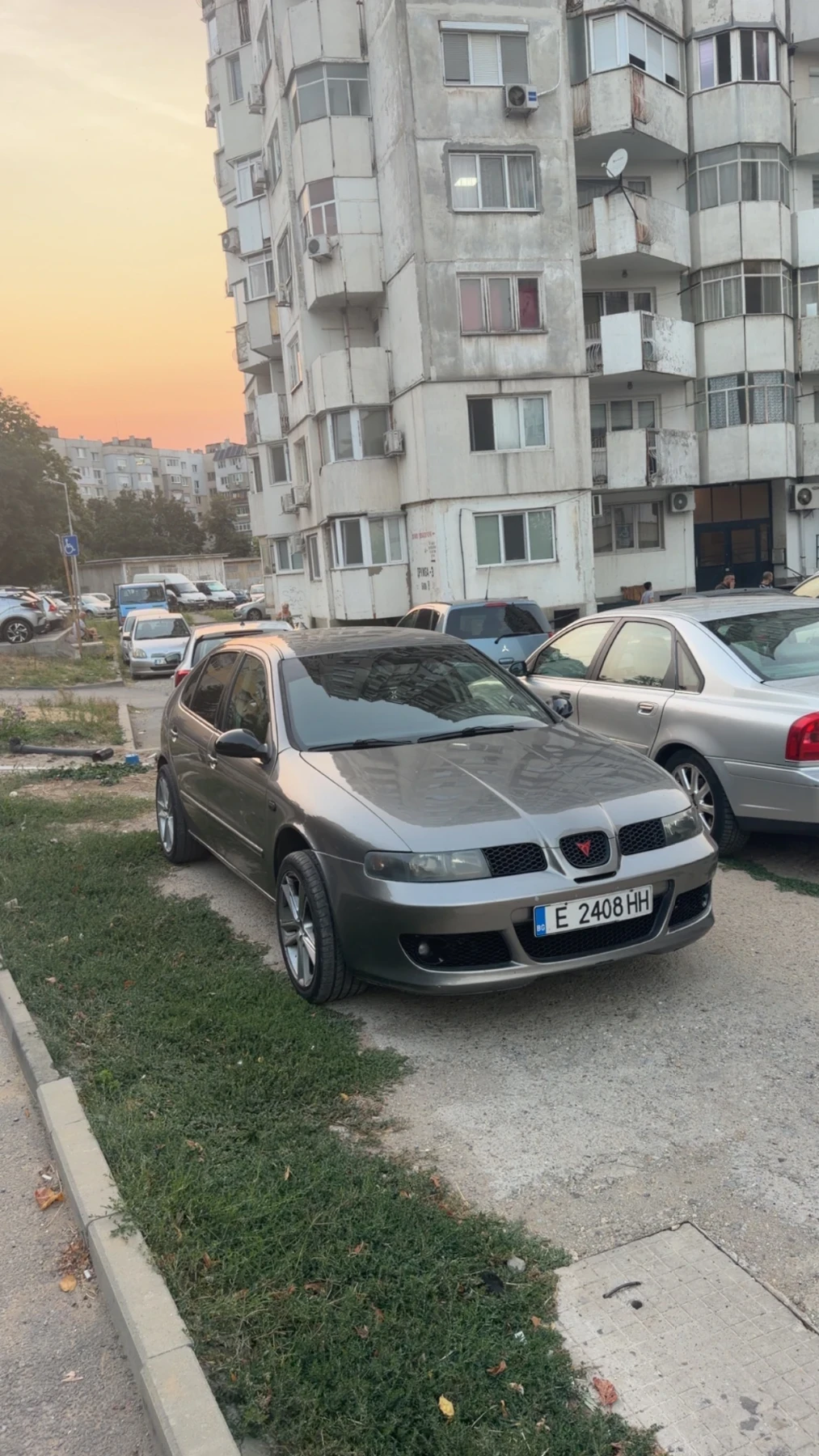 Seat Leon, снимка 4 - Автомобили и джипове - 56732445