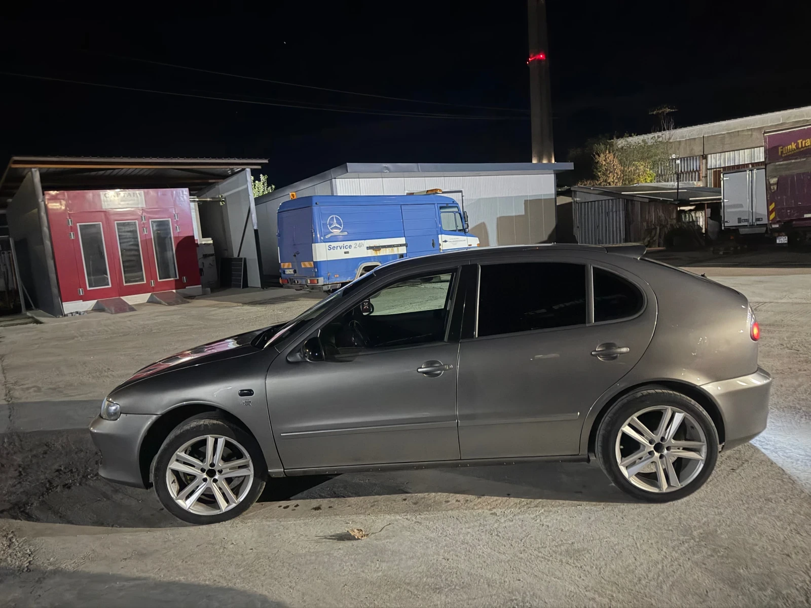 Seat Leon, снимка 6 - Автомобили и джипове - 56732445