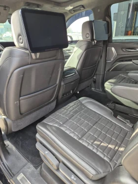 Cadillac Escalade ESV PREMIUM 6.2 V8 / LONG / 4X4 / PANO / TV / 360, снимка 9