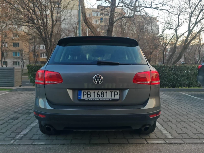 VW Touareg, снимка 9 - Автомобили и джипове - 48698097