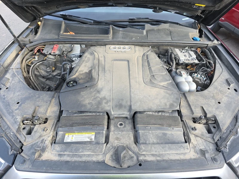 Audi Q7 2.0T Premium Plus, снимка 15 - Автомобили и джипове - 53104518