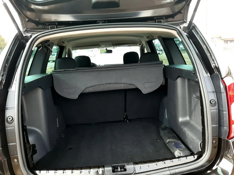 Dacia Duster 1.5ГАЗ-ИТАЛИЯ-LAUREATE ! , снимка 16 - Автомобили и джипове - 53264273