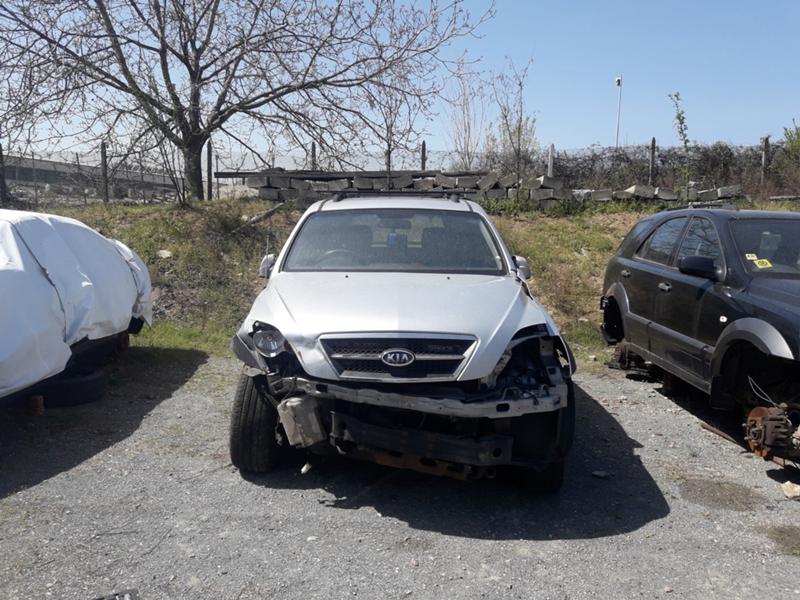 Kia Sorento 2.5 CRDI , снимка 2 - Автомобили и джипове - 21274395