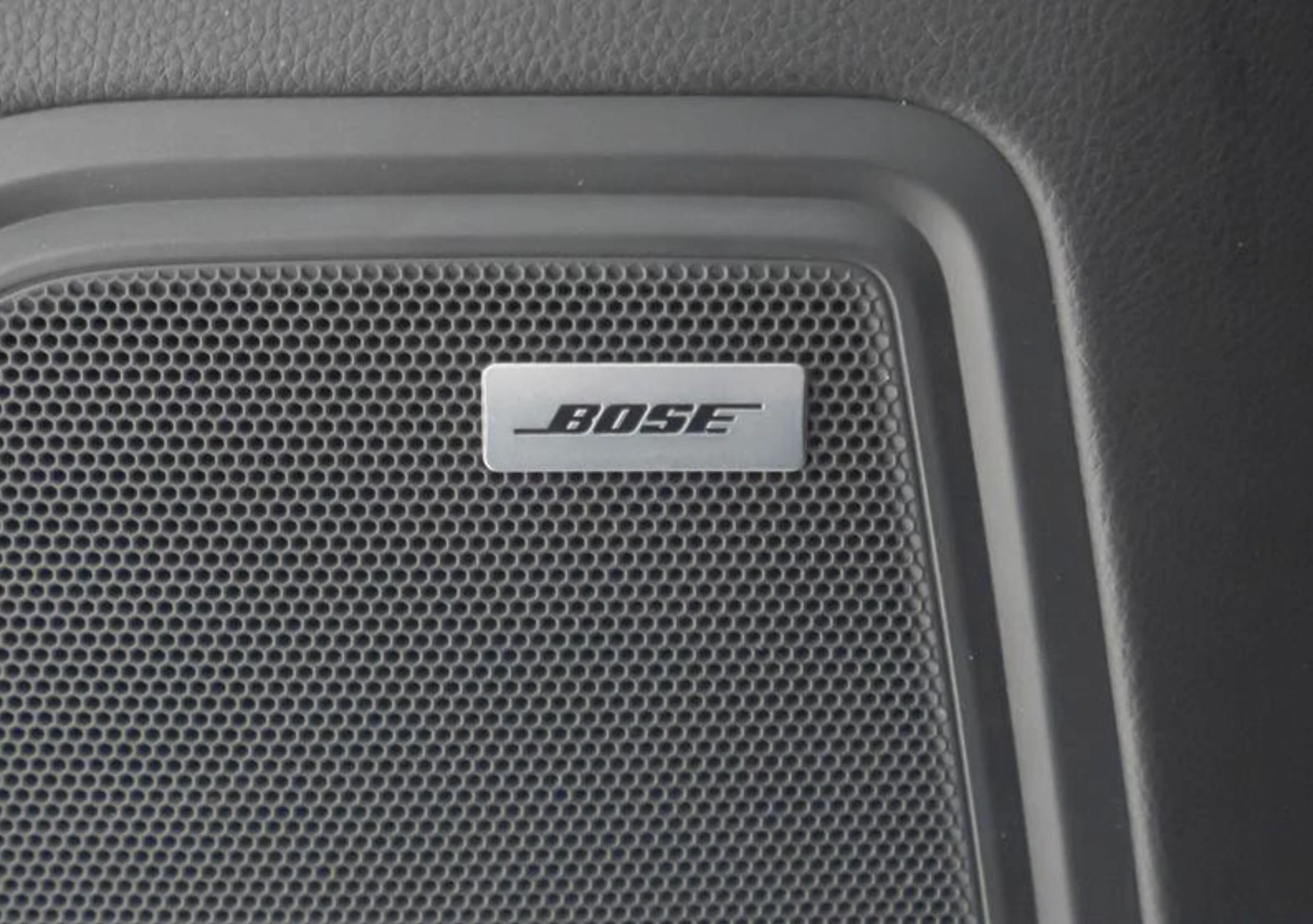 Porsche Macan 2.0T / BOSE | Mobile.bg   11