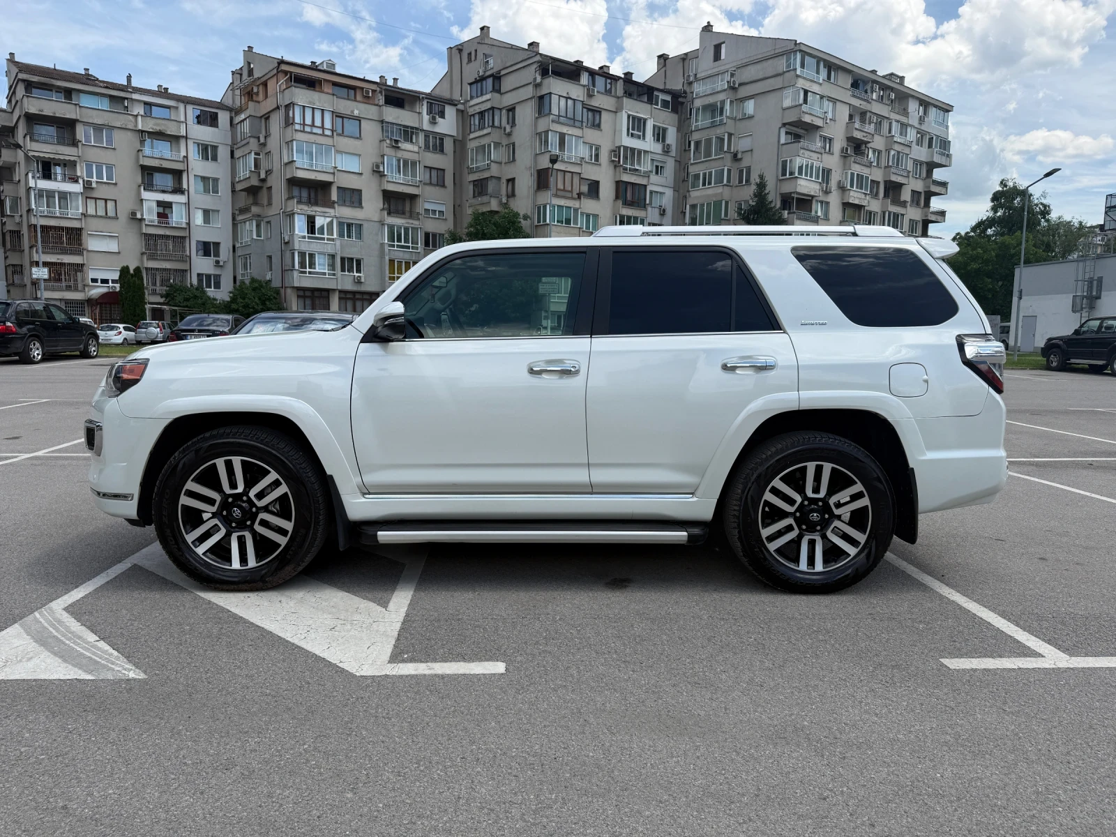 Toyota 4runner Limited, снимка 3 - Автомобили и джипове - 54766011