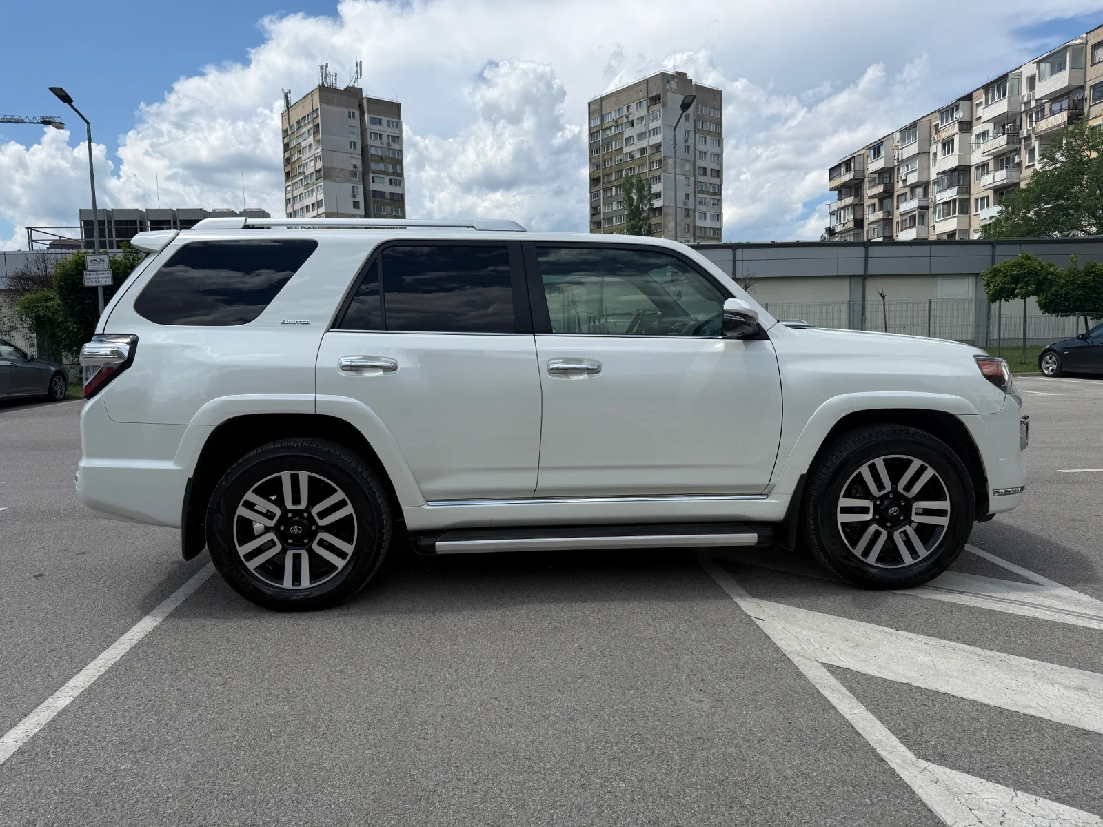 Toyota 4runner Limited, снимка 7 - Автомобили и джипове - 54766011
