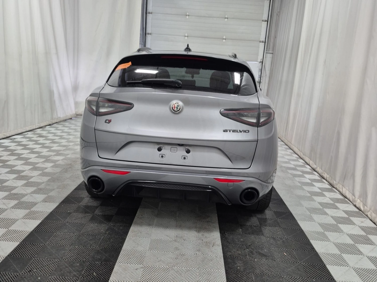 Alfa Romeo Stelvio TI SPORT* АвтоКредит* (ЦЕНА ДО БГ), снимка 5 - Автомобили и джипове - 56203117