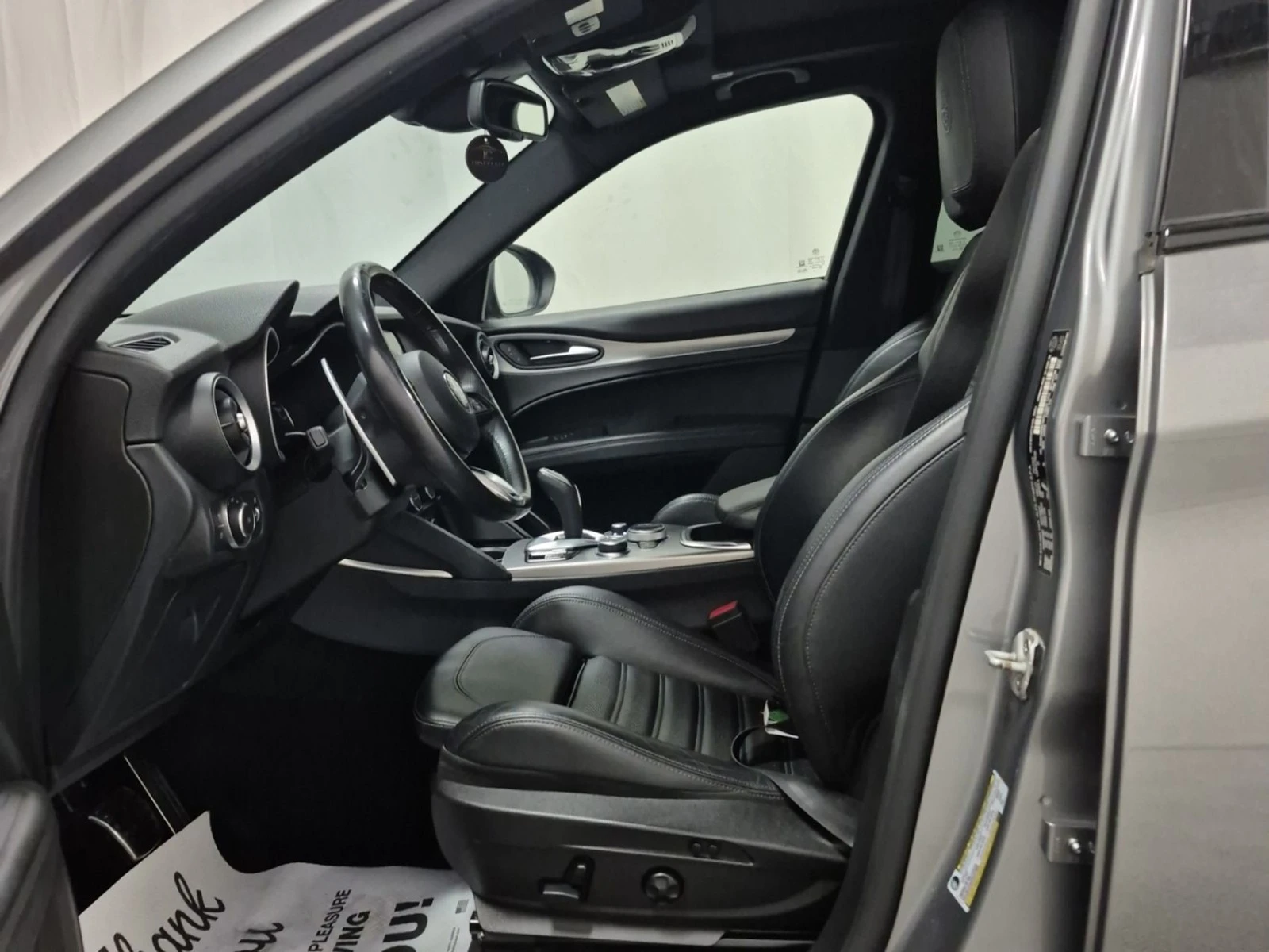Alfa Romeo Stelvio TI SPORT* АвтоКредит* (ЦЕНА ДО БГ), снимка 8 - Автомобили и джипове - 56203117