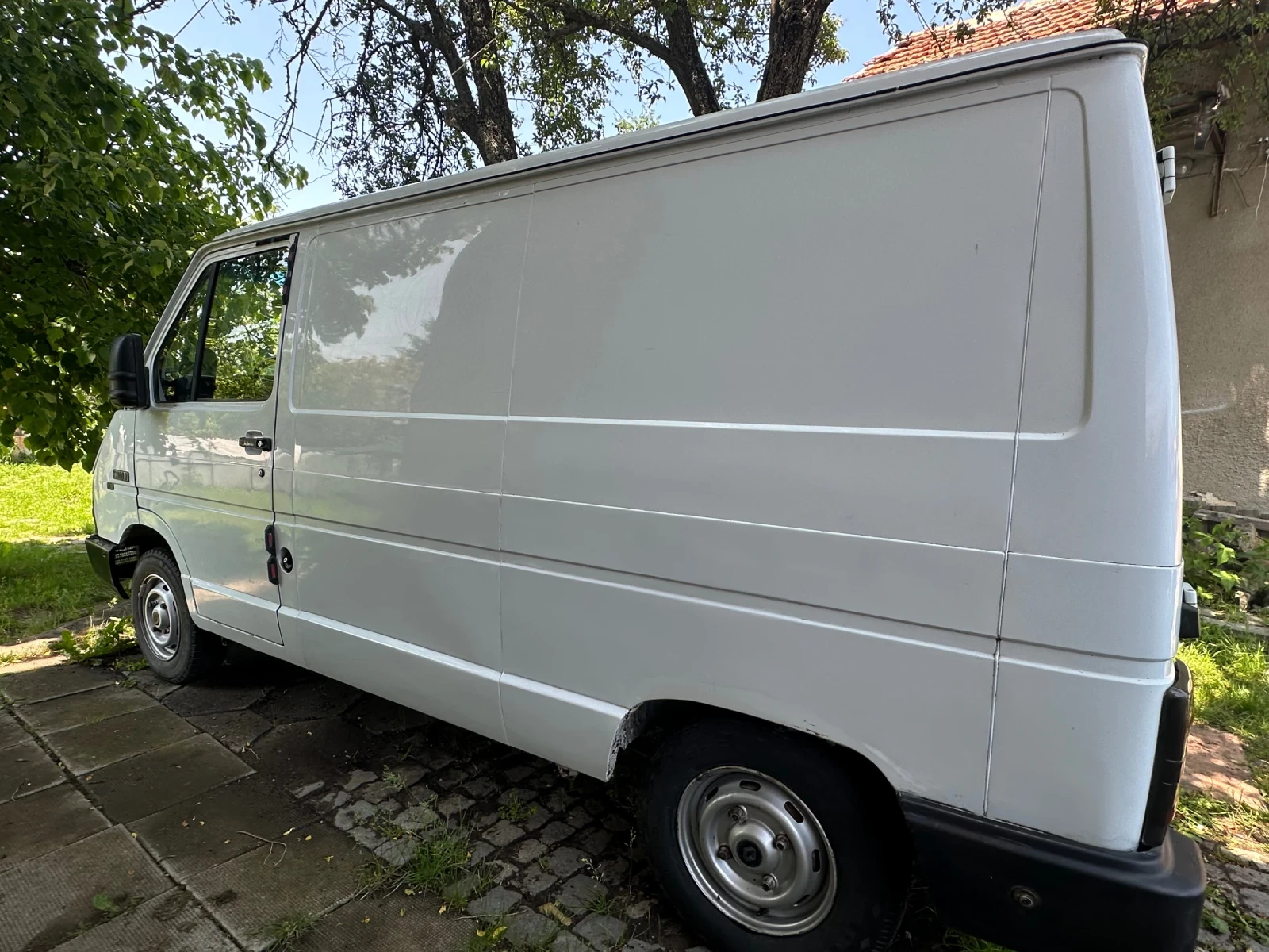 Renault Trafic I L1H1 - изображение 5