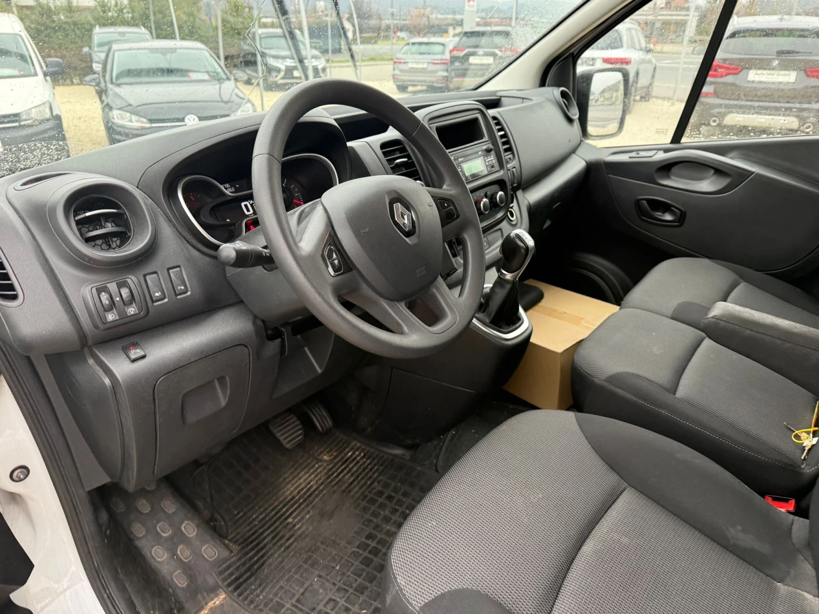 Renault Trafic 2.0 170  | Mobile.bg   11