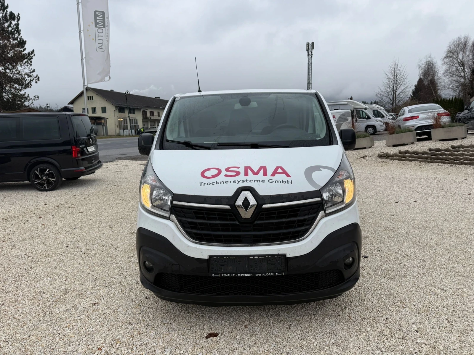 Renault Trafic 2.0 170кс автомат - изображение 2