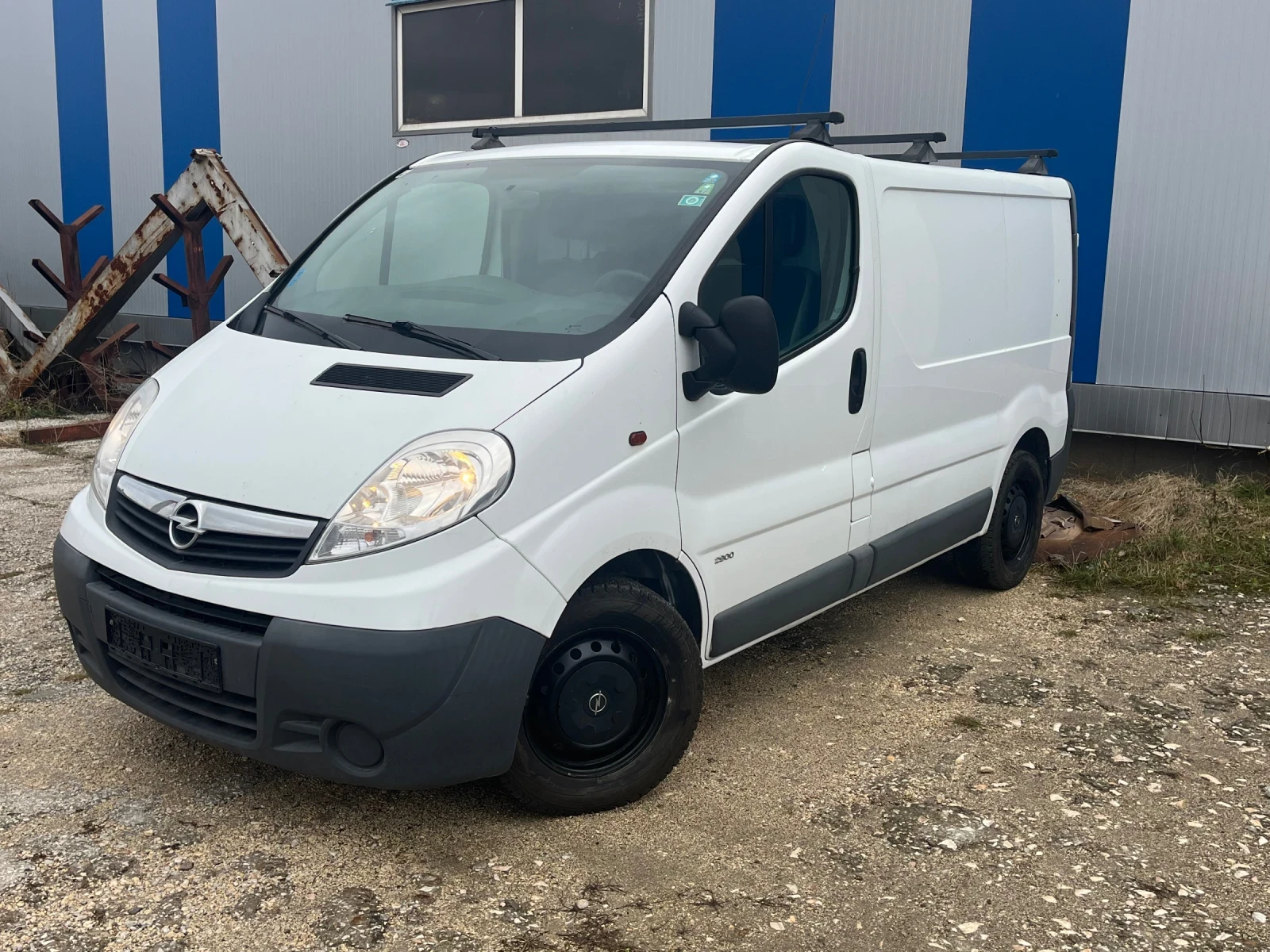 Opel Vivaro 2.0 cdti 115hp, снимка 2 - Бусове и автобуси - 54153768