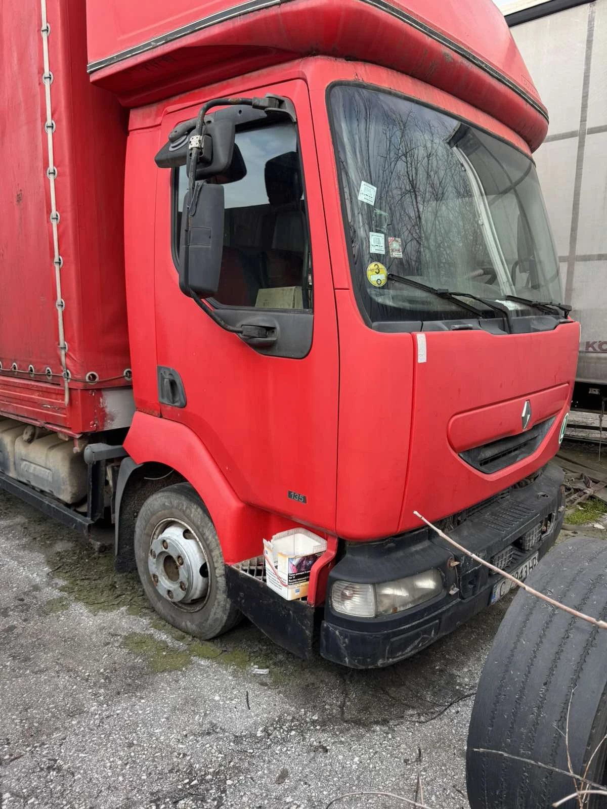 Renault Midlum, снимка 3 - Камиони - 54044359