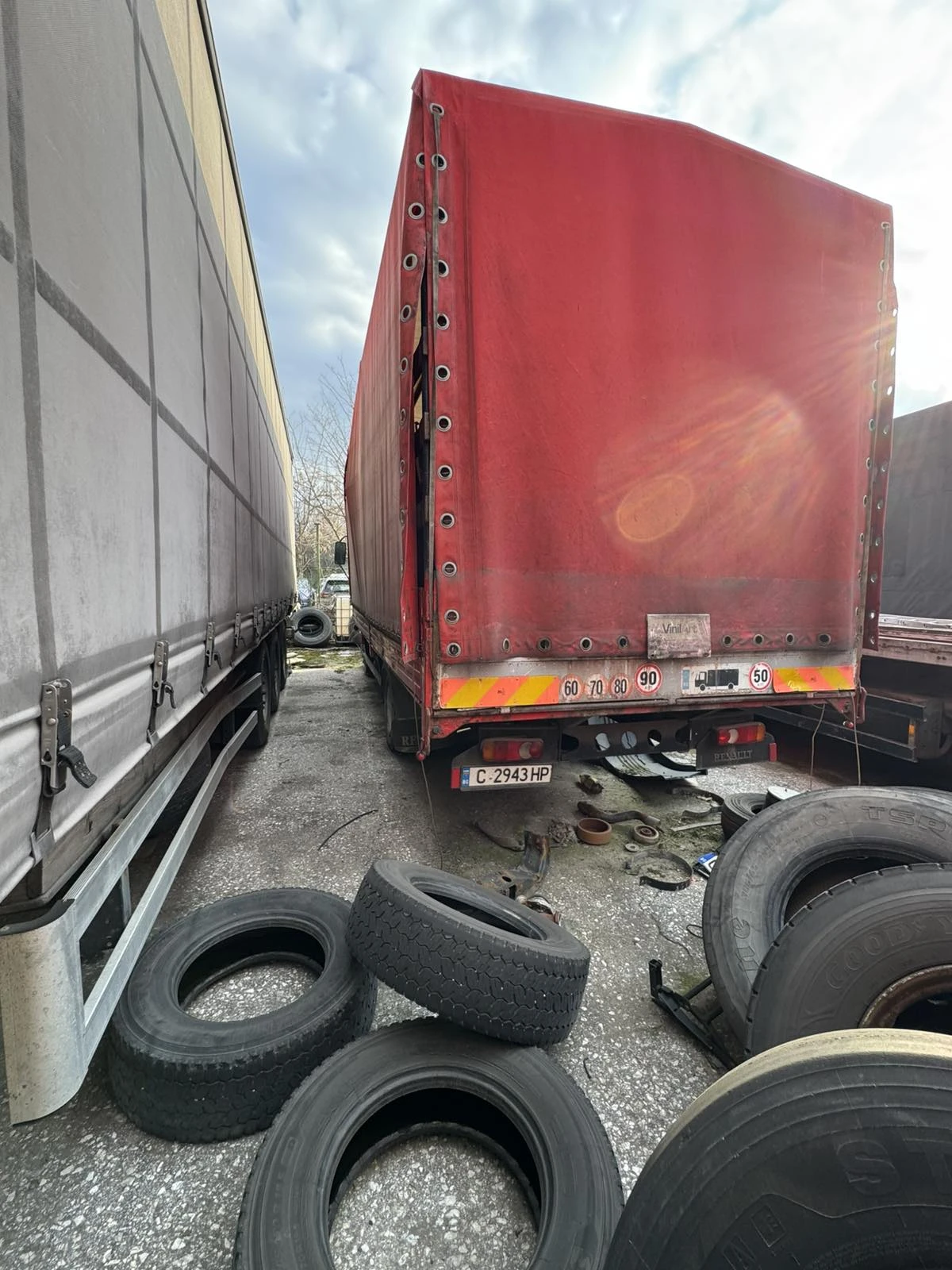 Renault Midlum, снимка 5 - Камиони - 54044359