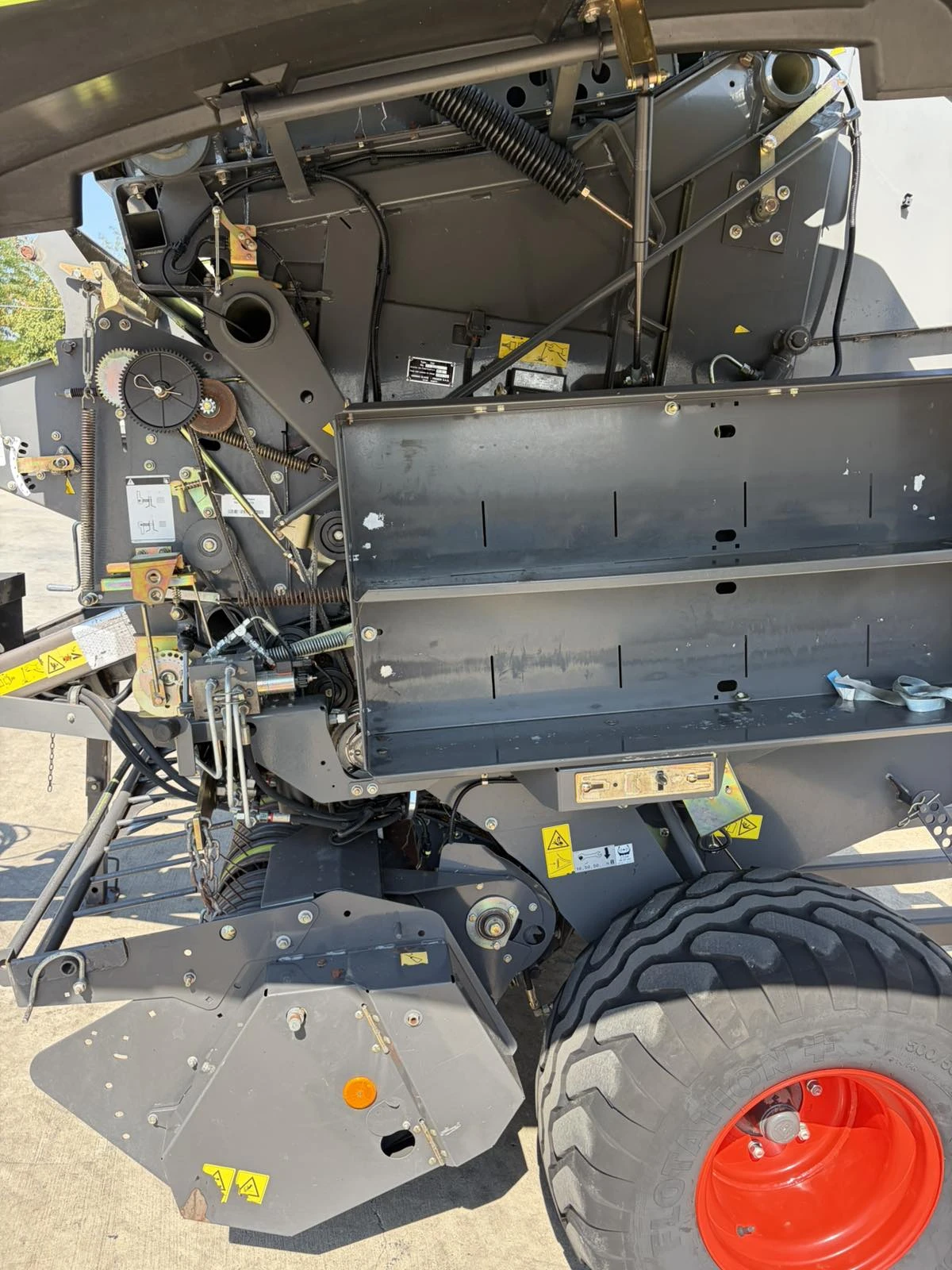 Балировачка Claas VARIANT 380 ролонна с мрежа и сезал, снимка 11 - Селскостопанска техника - 56158535
