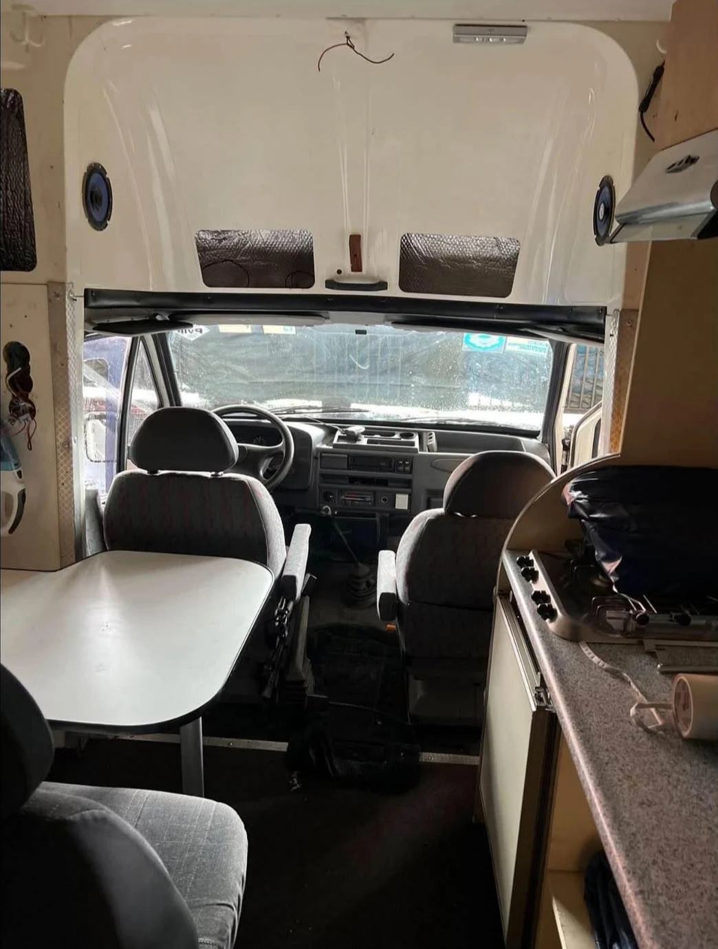 Кемпер Ford Transit 2.5D Majestic Van, снимка 9 - Каравани и кемпери - 53951625