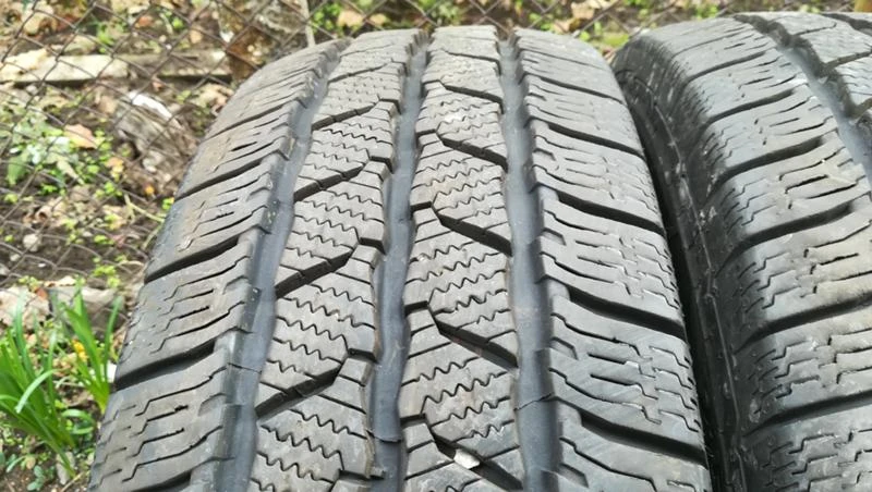 Гуми Зимни 215/75R16, снимка 3 - Гуми и джанти - 26825376