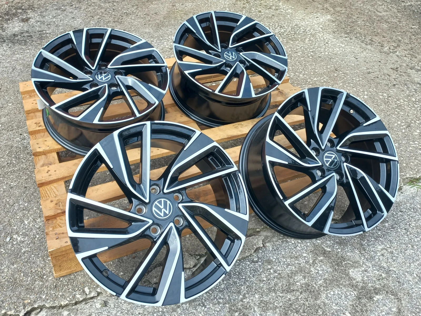 Джанти за VW, снимка 11 - Гуми и джанти - 54312505