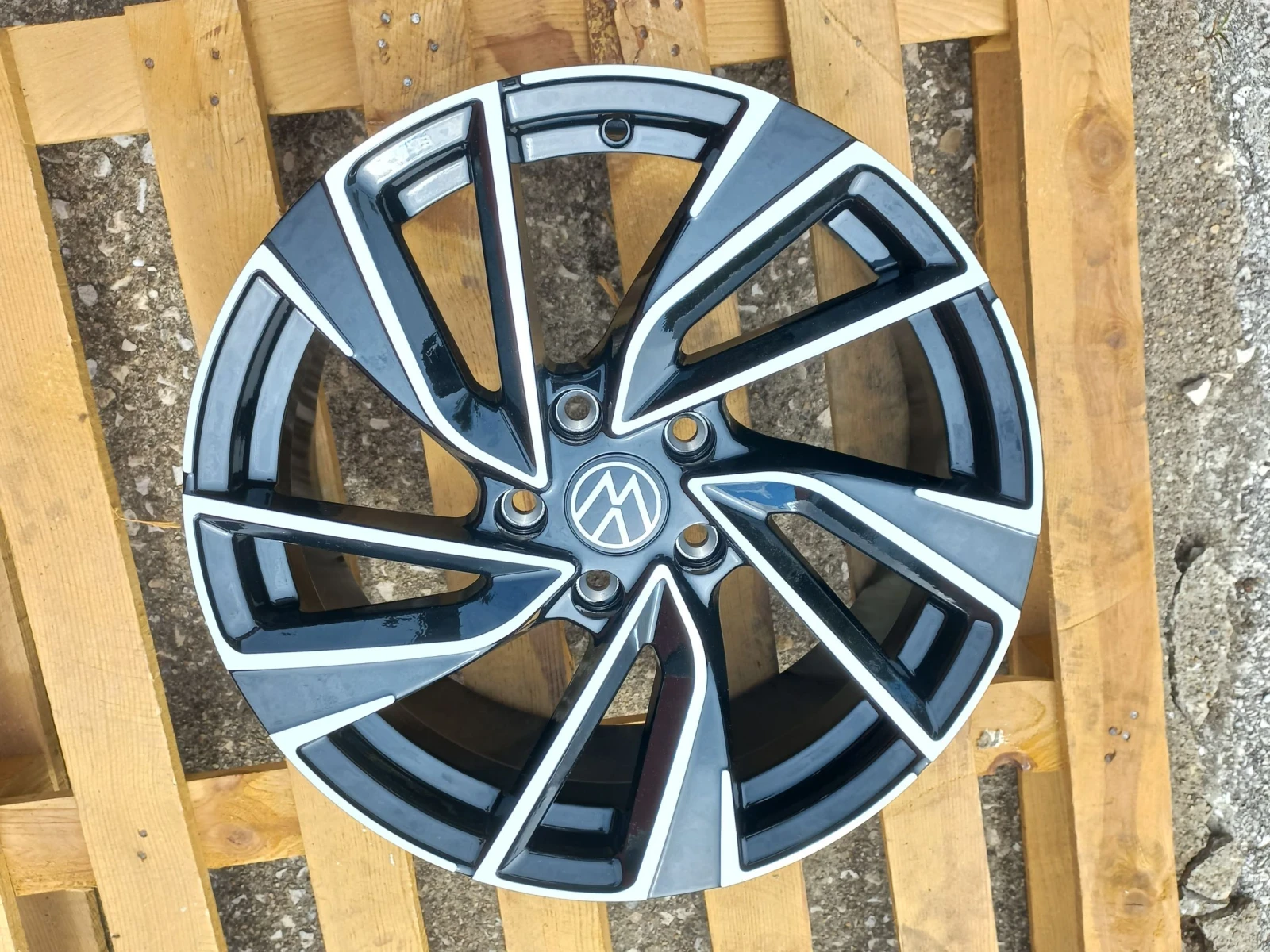 Джанти за VW, снимка 6 - Гуми и джанти - 54312505