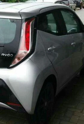 Toyota Aygo 1.0, снимка 2