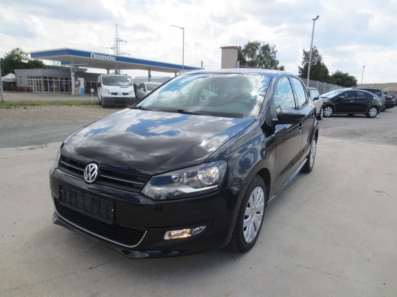 VW Polo 1.6 TDI, снимка 1 - Автомобили и джипове - 46085950