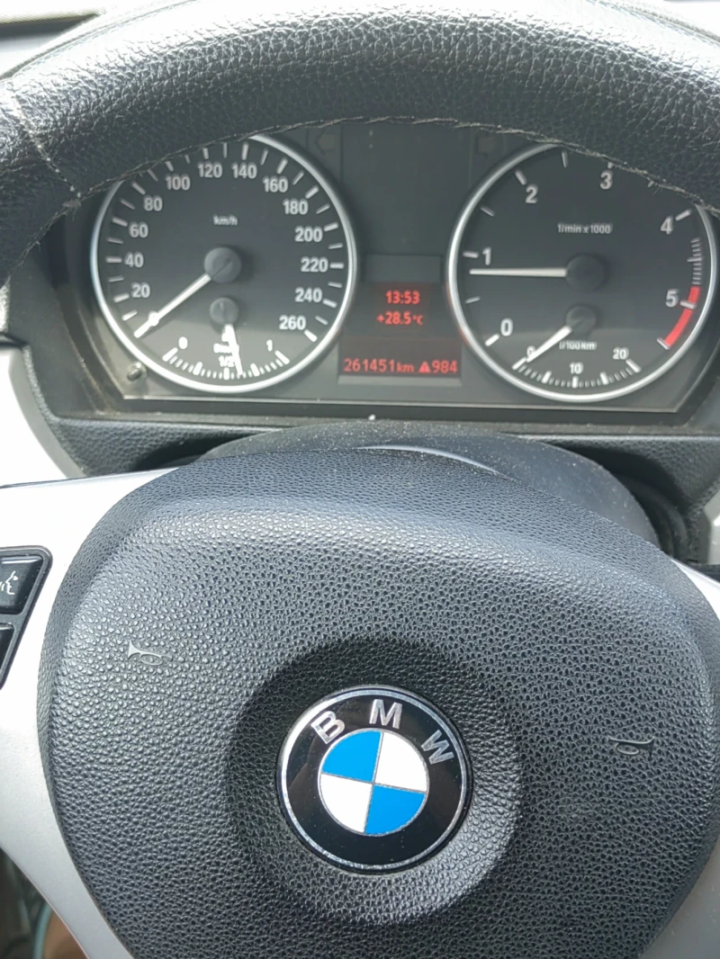 BMW 320, снимка 13 - Автомобили и джипове - 47150848