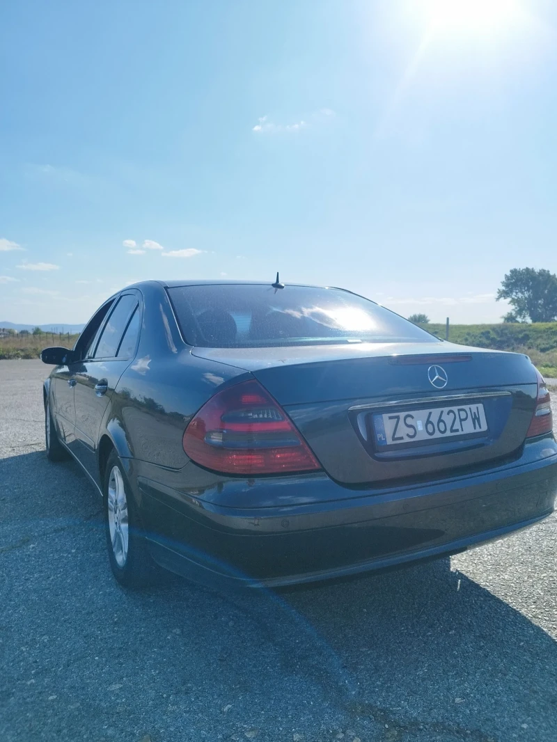 Mercedes-Benz E 220 CDI, снимка 6 - Автомобили и джипове - 47336108