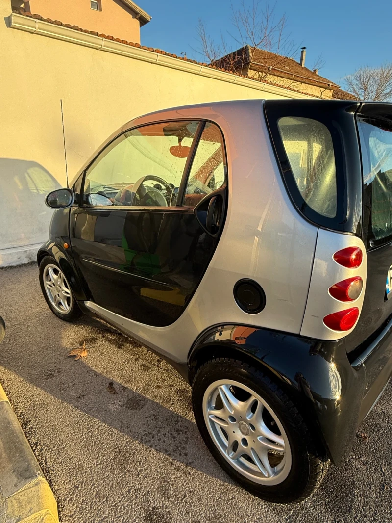 Smart Fortwo, снимка 4 - Автомобили и джипове - 48358007