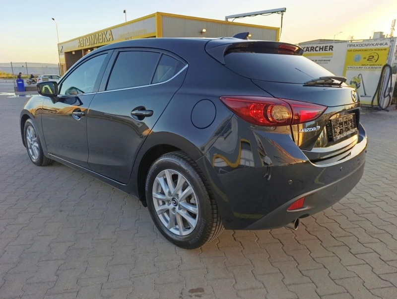 Mazda 3 SkyG 120 HB, снимка 6 - Автомобили и джипове - 51813737