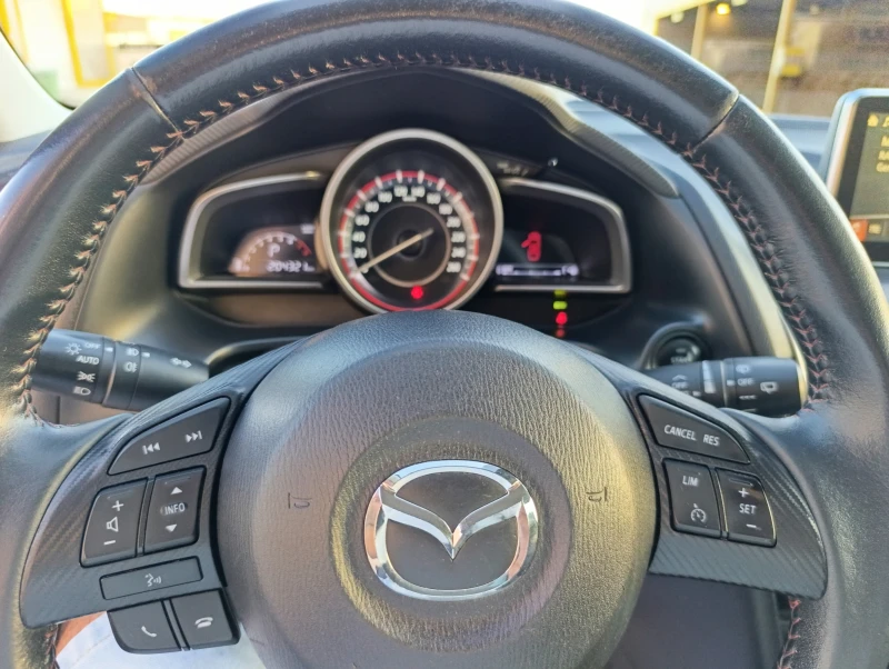 Mazda 3 SkyG 120 HB, снимка 9 - Автомобили и джипове - 51813737